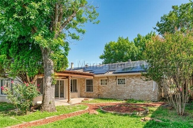 Building Photo - Stunning North Richland Hills