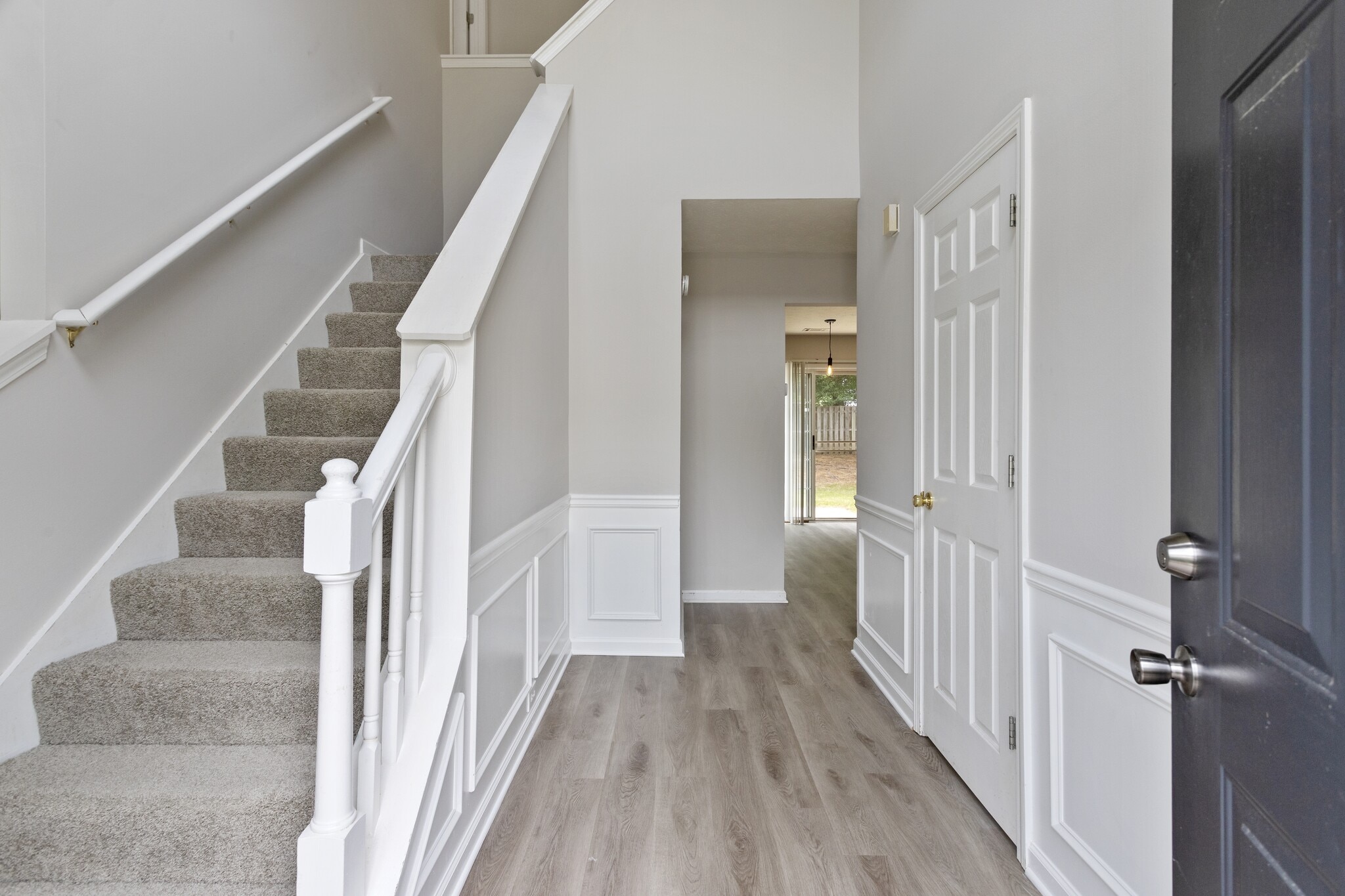 Building Photo - 2325 Winthrope Way Dr