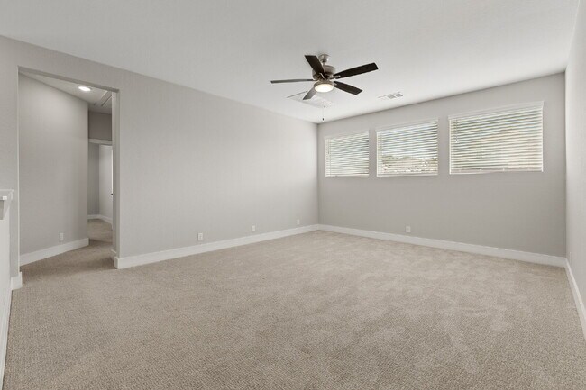 Building Photo - 24734 Resort Pkwy