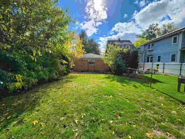 Building Photo - 1512 Gregory Ave