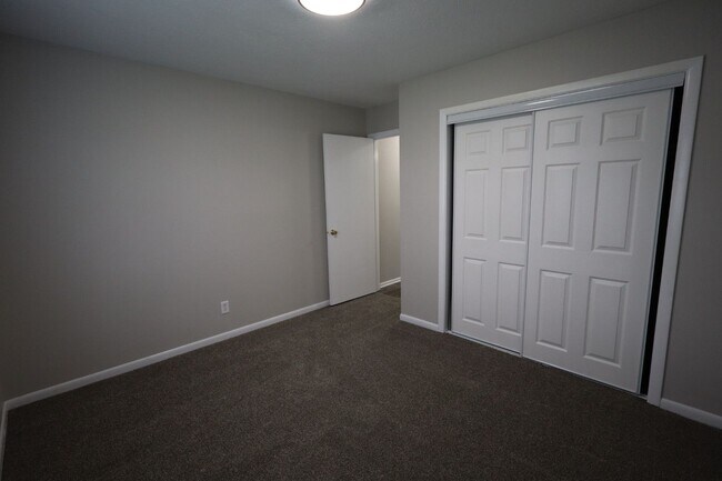Building Photo - 20-22 Morehouse Ct--NOREMAC