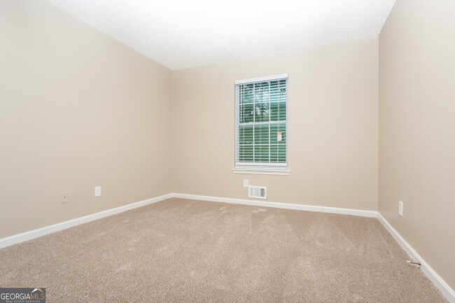 Building Photo - 3773 Kathryn Dr SW