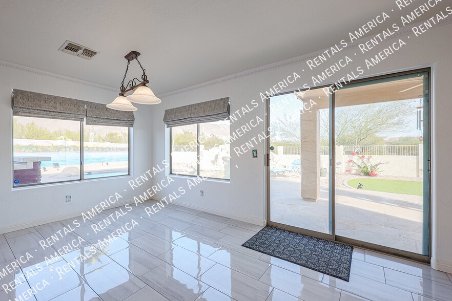 Building Photo - 10402 E Nice Ct