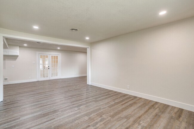 Building Photo - 3812 Linkwood Dr