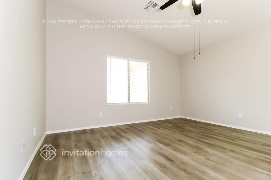 Building Photo - 21760 W Mohave St