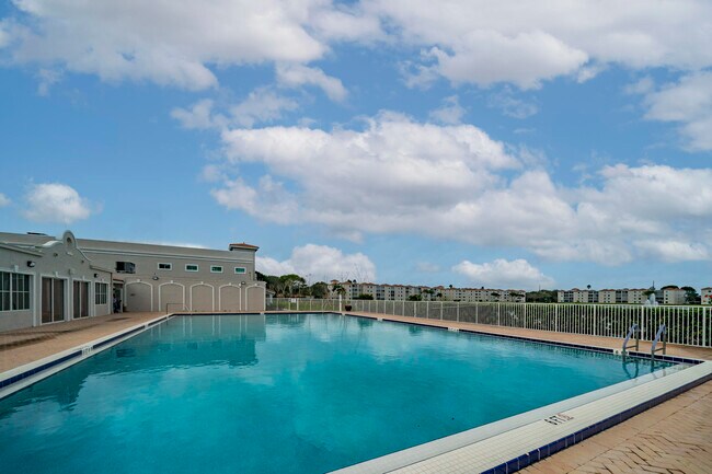 Building Photo - 6070 Sunny Manor Ct