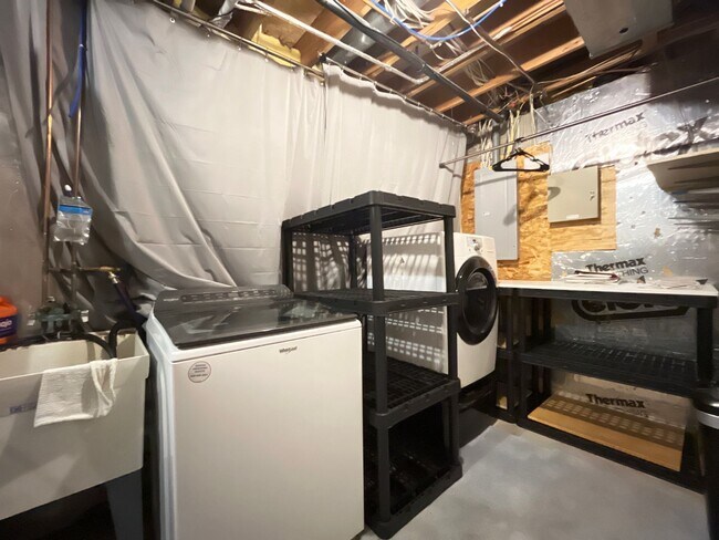 Building Photo - 9125 Prestwick Ct
