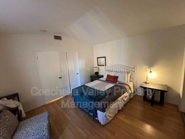 Building Photo - 82135 Bergman Dr