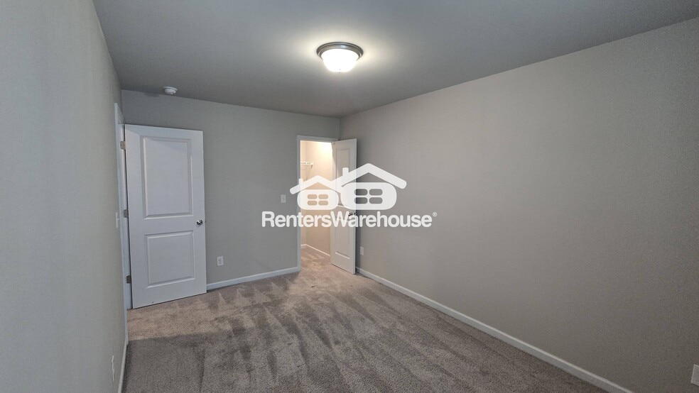 Building Photo - 7055 Mimosa Blf