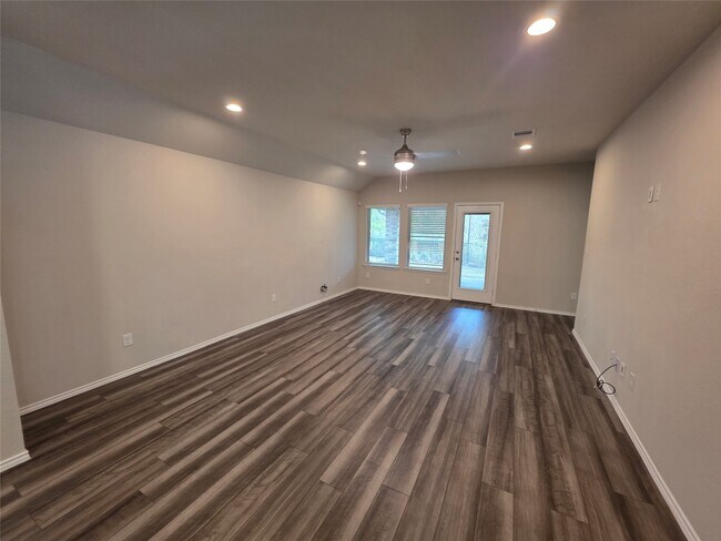 Building Photo - 9257 Inland Leather Ln