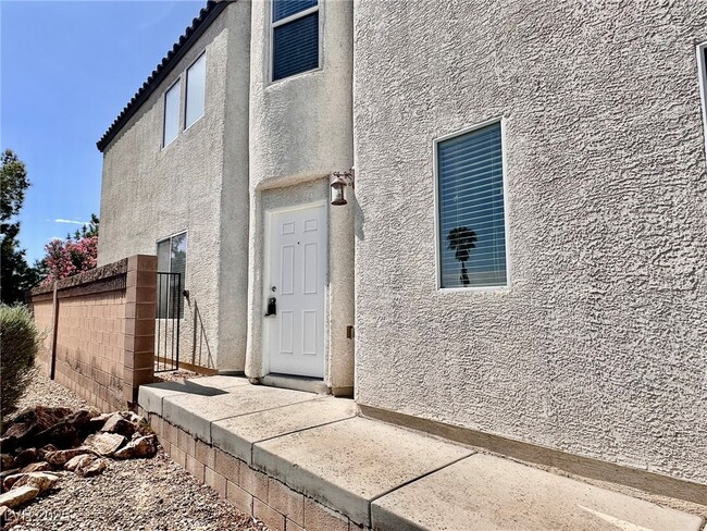 Building Photo - 8307 Fort Hallock Ave