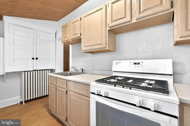 Building Photo - 413 Rector St