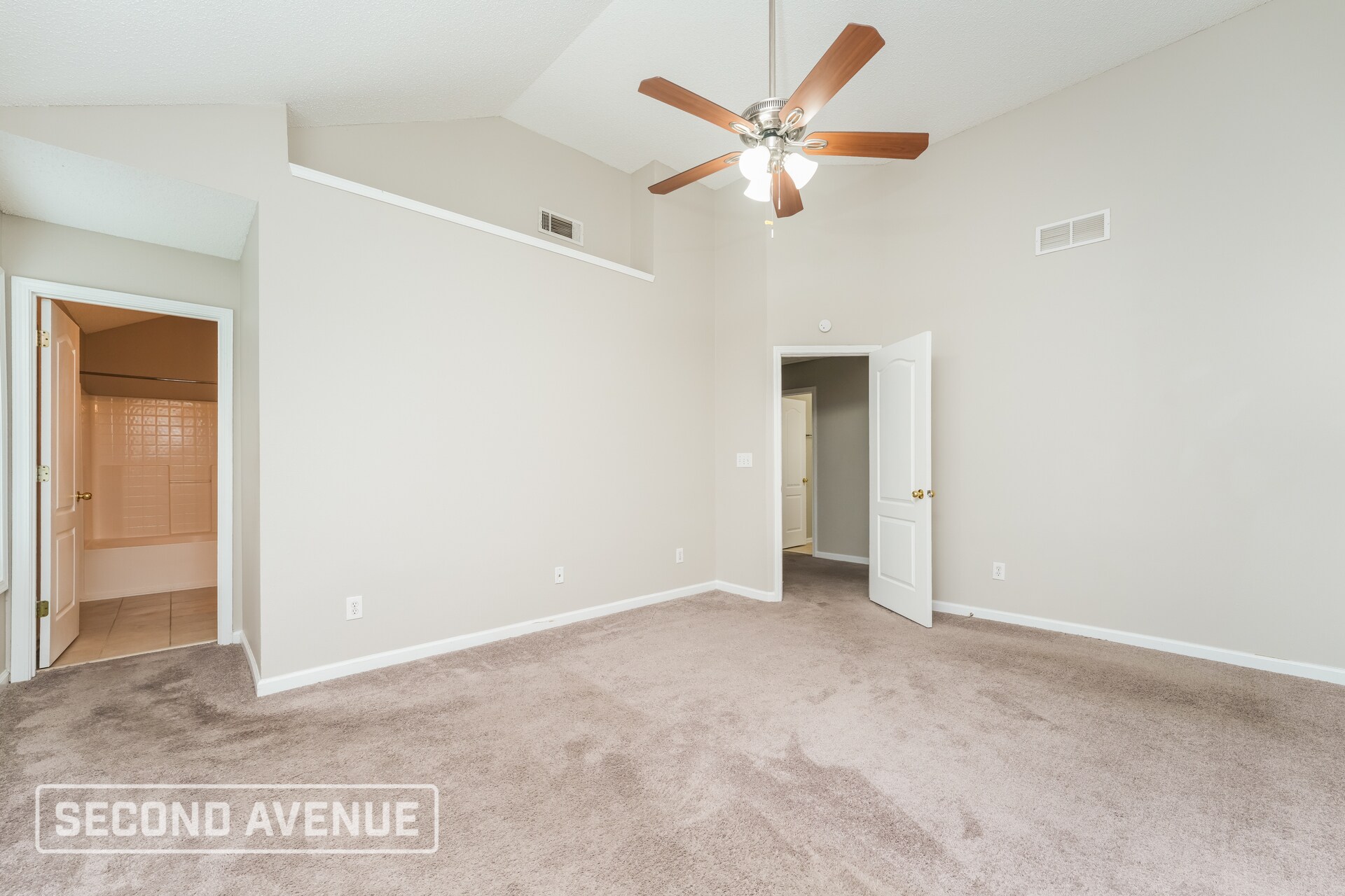 Building Photo - 3673 Walnut Creek Way