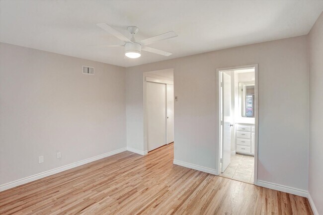 Building Photo - Spacious 4-Bedroom Whittier Home with Updated Kitchen