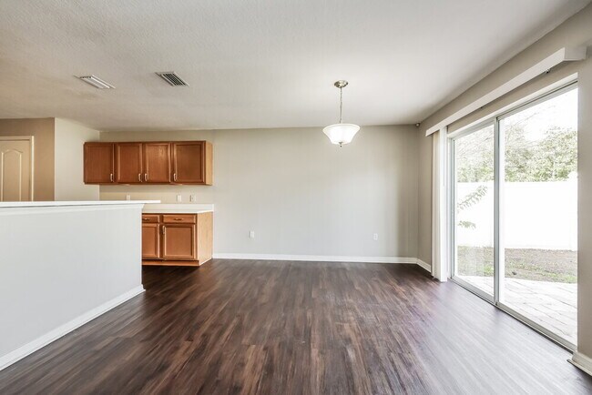 Building Photo - 19412 Timberbluff Dr