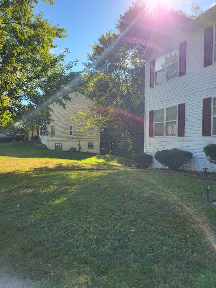 Building Photo - 16112 McConnell Dr