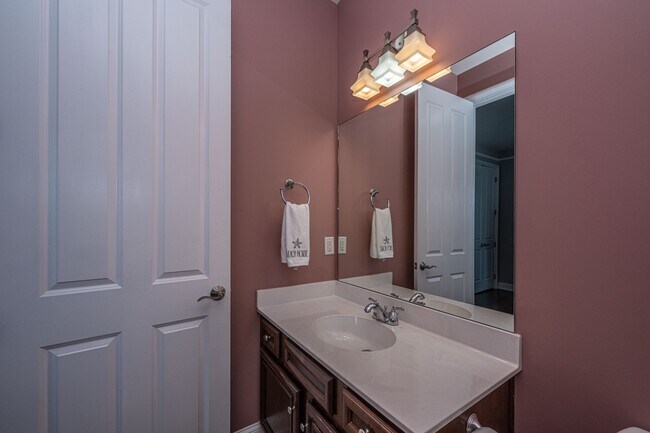 Building Photo - 4340 Gaslight Alley