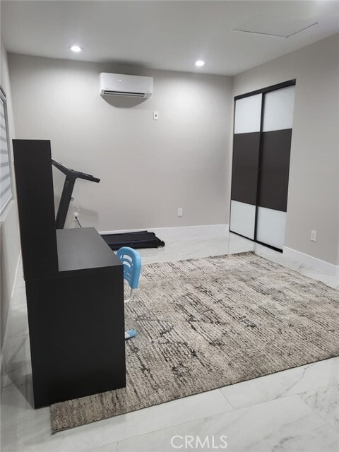 Building Photo - 9416 Yolanda Ave