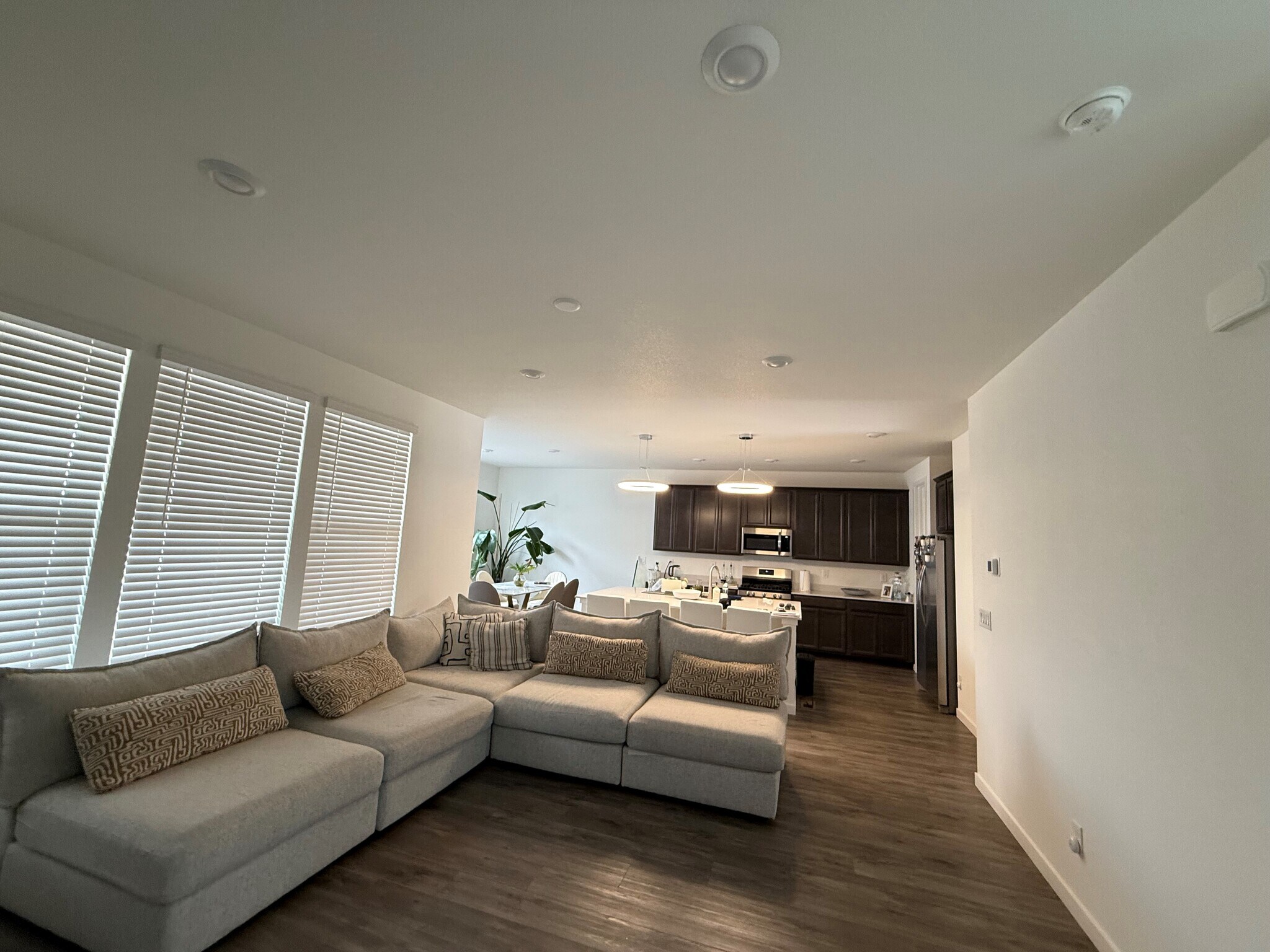 Building Photo - 8978 Woodmere Ct