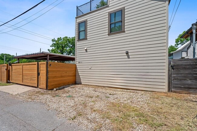 Building Photo - 1603 Willow St