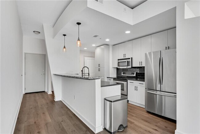 Building Photo - 860 Peachtree St NE
