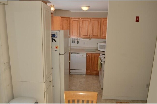 Building Photo - 130 Norfolk St