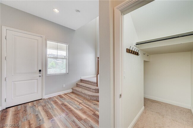 Building Photo - 276 Homeward Way