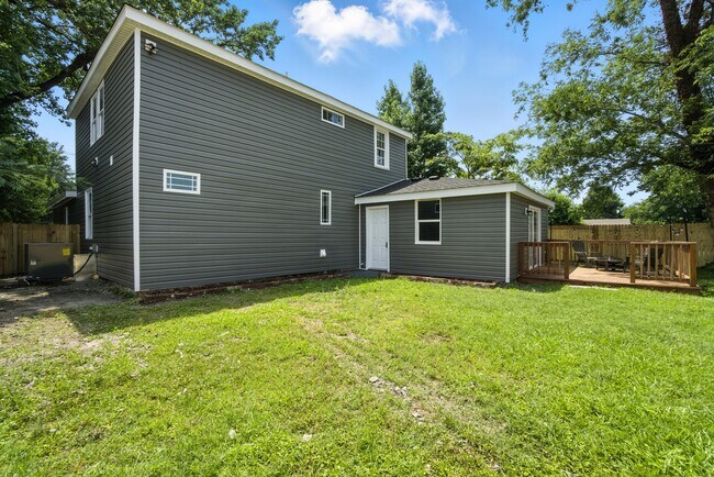 Building Photo - 322 Naval Base Rd