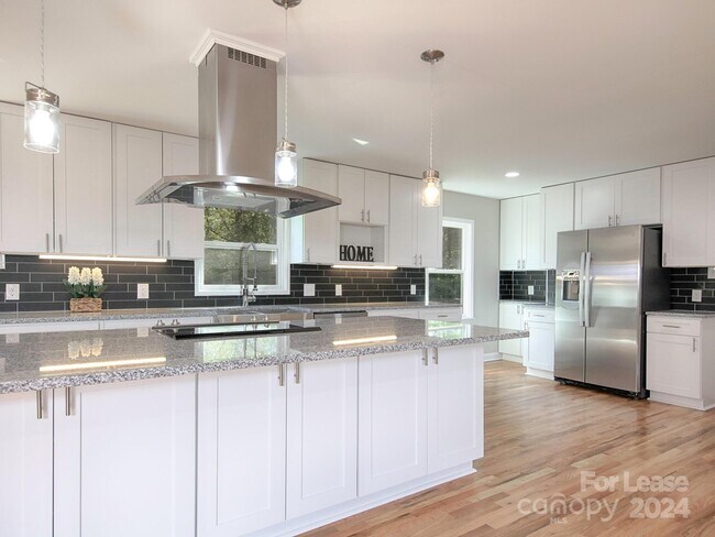 Building Photo - 378 Cornelius Rd