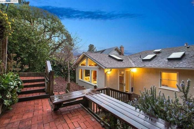 Building Photo - 1269 Grizzly Peak Blvd