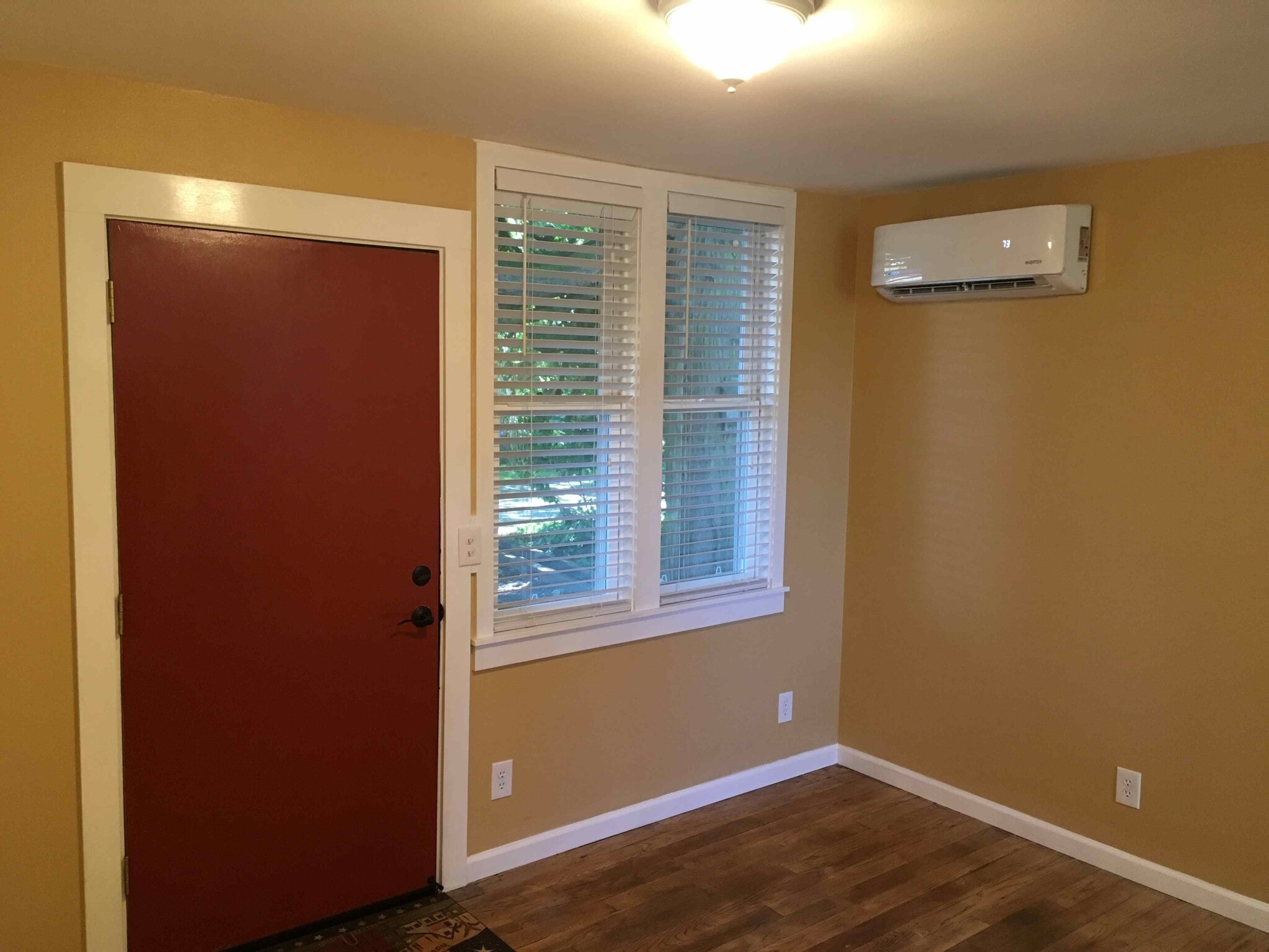 Front door - 5007 SW Custer St