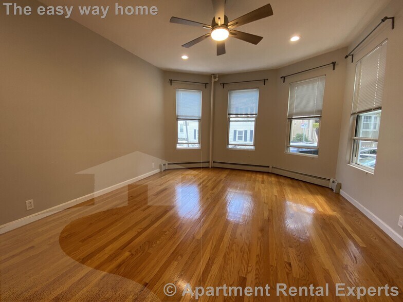 Building Photo - 47 Tremont St