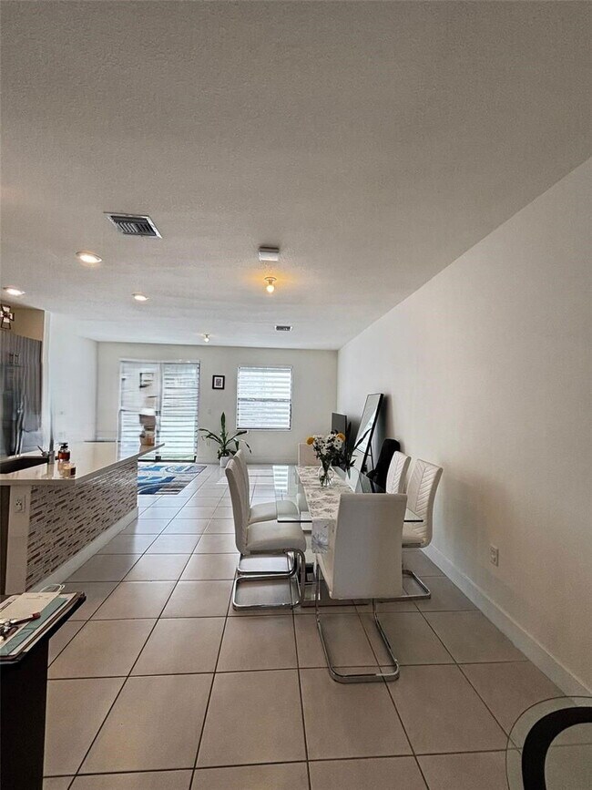 Building Photo - Northwest 91st Court, Miami Lakes, FL 33018 - 3 BR 2.5 BA townhouse