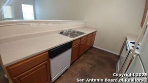 Building Photo - 10619 Mathom Landing