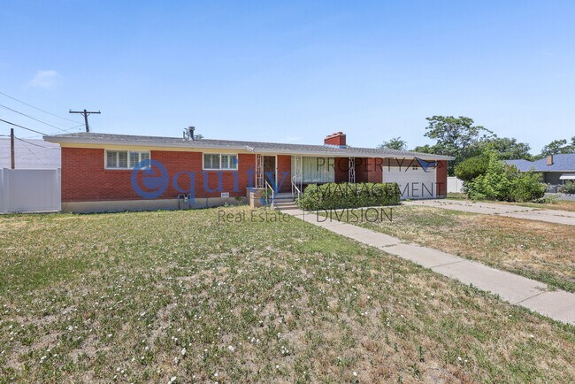 Building Photo - 8894 S 540 E