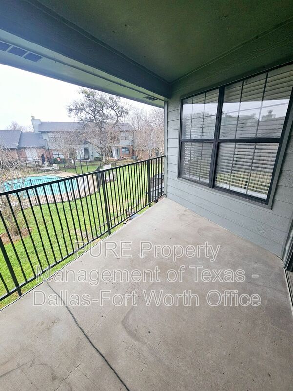 Building Photo - 814/103 Castleglen Drive