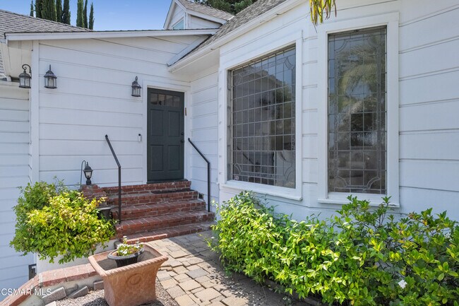Building Photo - 13324 Valley Vista Blvd