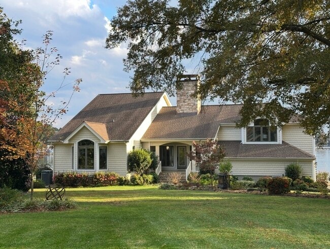 Primary Photo - Stunning Waterfront Home!