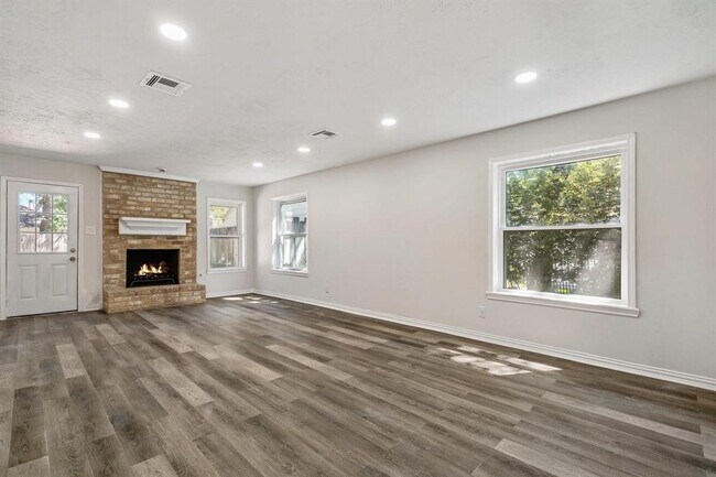 Building Photo - 23410 Earlmist Dr
