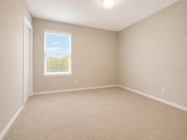 Building Photo - 13029 Oak Hill Way