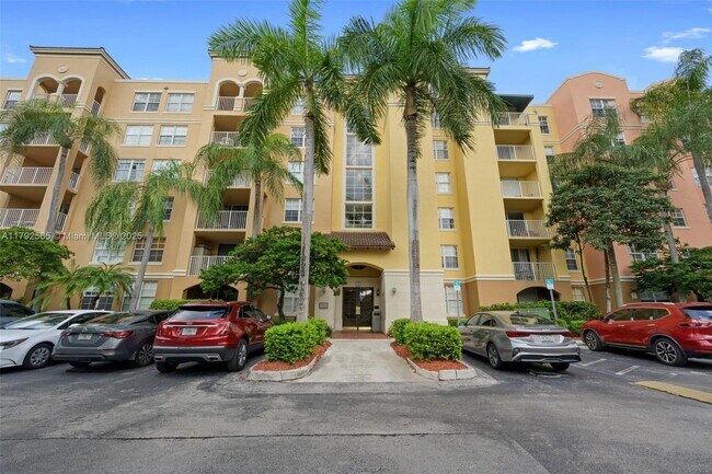 Building Photo - 19999 E Country Club Dr