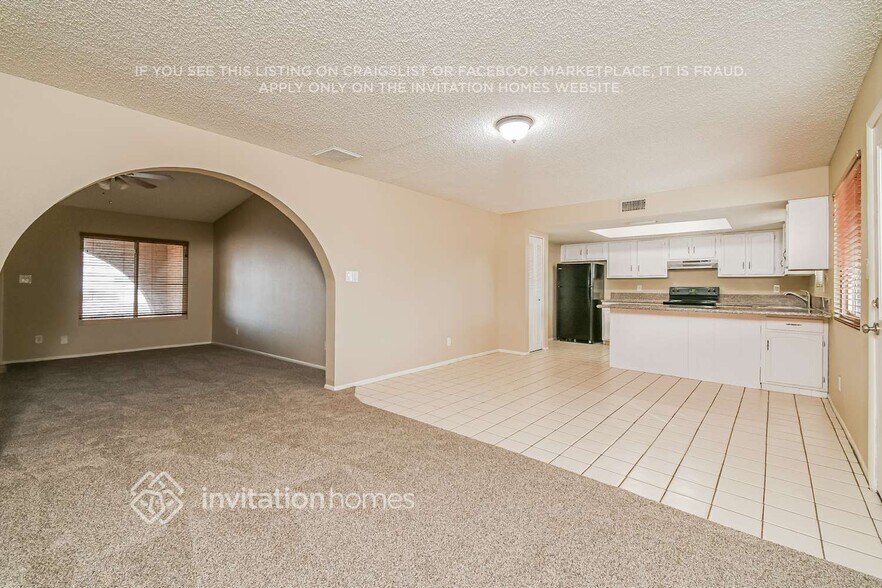 Building Photo - 2351 S Canton