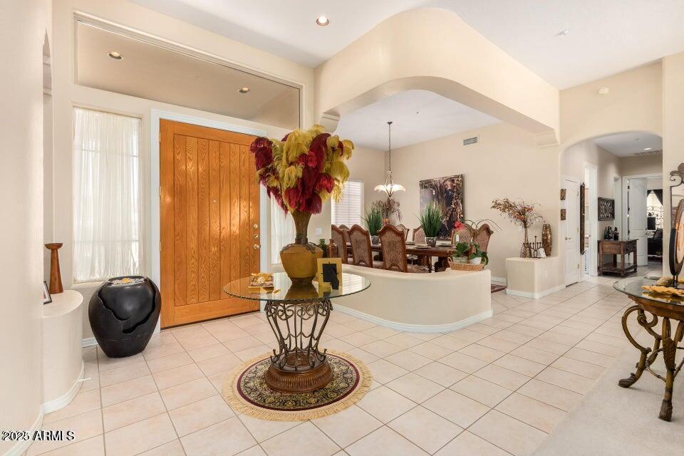 Building Photo - 8115 E Sand Flower Dr