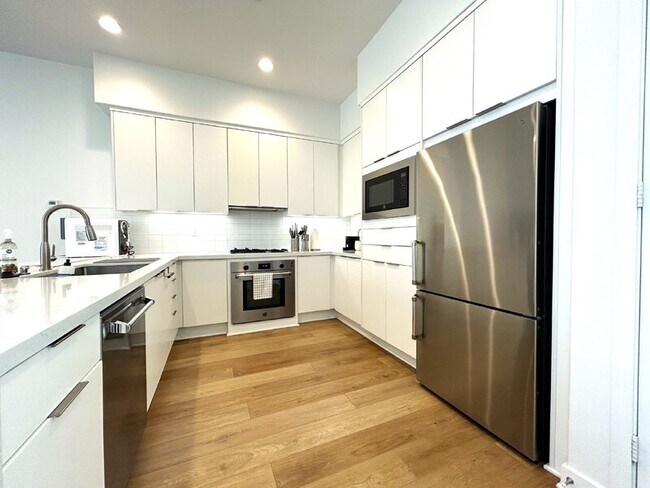 Building Photo - 10917 1/2 Otsego St