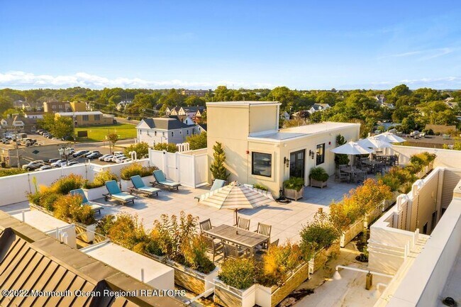 Building Photo - 57-61 Brighton Avenue Unit 303