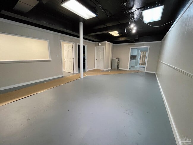 Building Photo - 1116 N T St
