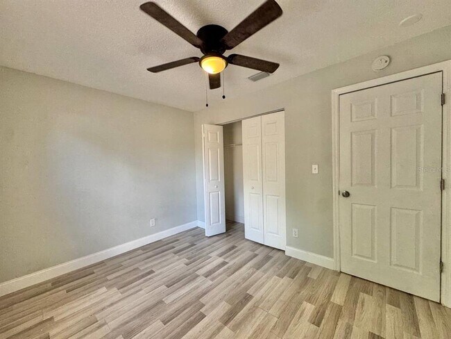 Building Photo - 3212 E Emma St