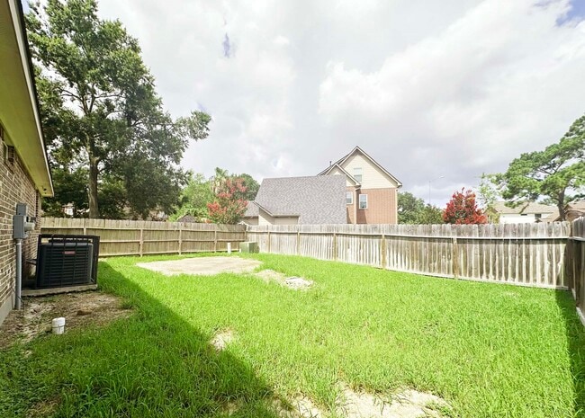 Building Photo - 7638 Bronze Trail Dr