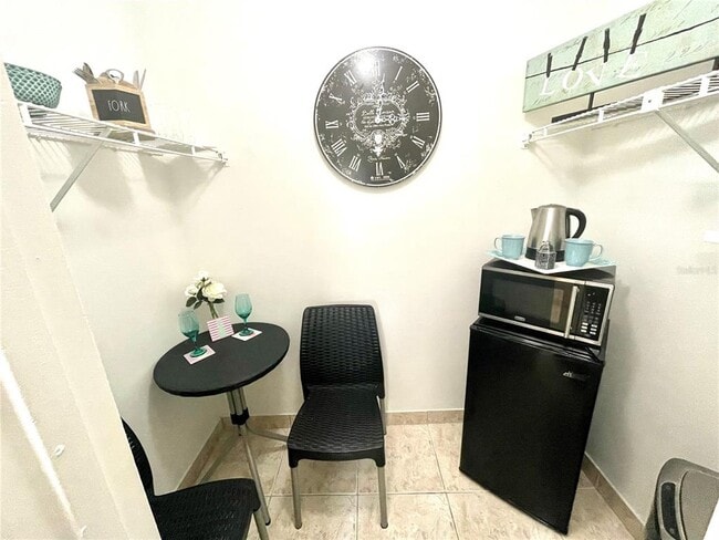 Building Photo - 3216 Feather Ln