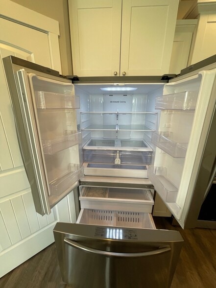 Large refrigerator - 9016 W Winona Rd